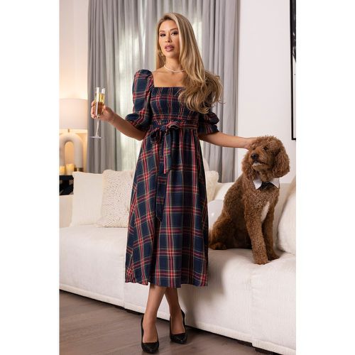 Robe maxi avec ceinture à smocks en carreaux - CUPSHE - Modalova