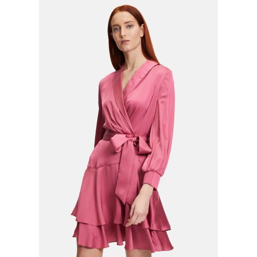 Robe de cocktail à ceinture - Vera Mont - Modalova