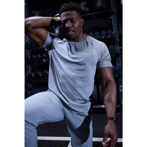 T-shirt de sport performance imprimé camouflage - MAN Active homme - S - Boohooman - Modalova