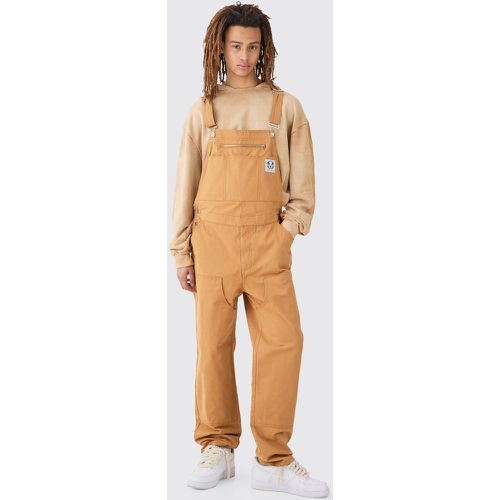 Washed Twill Branded Zip Carpenter Relaxed Fit Dungarees - Boohooman - Modalova