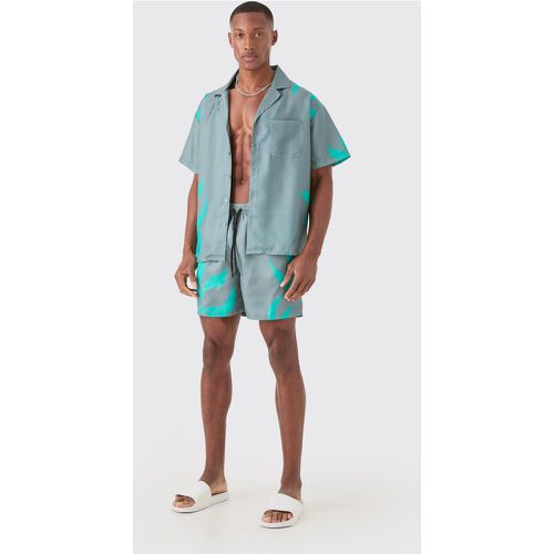 Ensemble imprimé avec chemise oversize et short de bain - S - Boohooman - Modalova