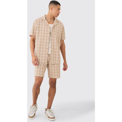 Ensemble oversize texturé à carreaux avec chemise et short - S - Boohooman - Modalova