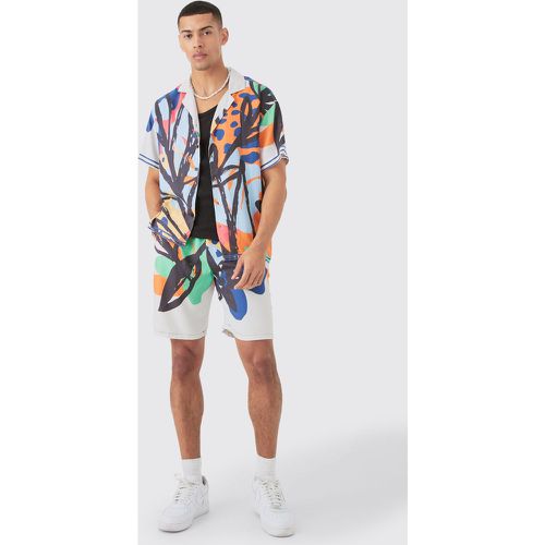 Ensemble fleuri en viscose avec chemise oversize et short - S - Boohooman - Modalova