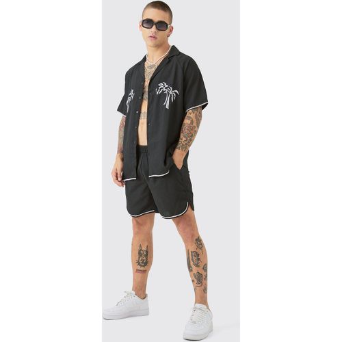 Ensemble à broderie palmier avec chemise oversize et short - XS - Boohooman - Modalova