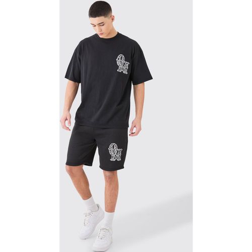 Ensemble oversize avec t-shirt à écusson et short - L - Boohooman - Modalova