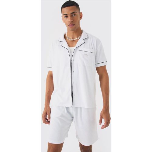 Ensemble en tissu éponge avec chemise et short - S - Boohooman - Modalova