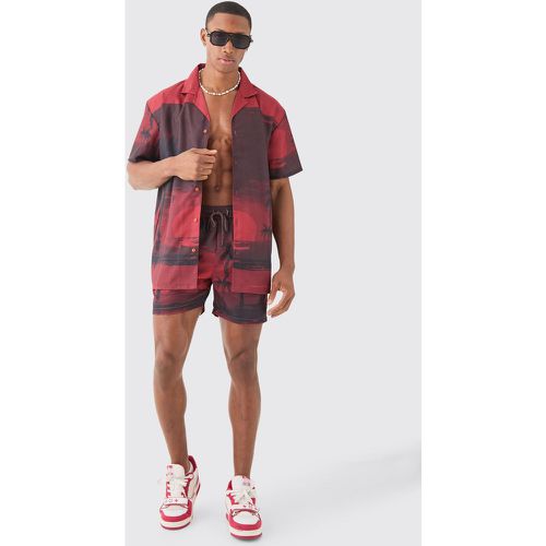 Ensemble à imprimé palmier avec chemise oversize et short de bain - L - Boohooman - Modalova