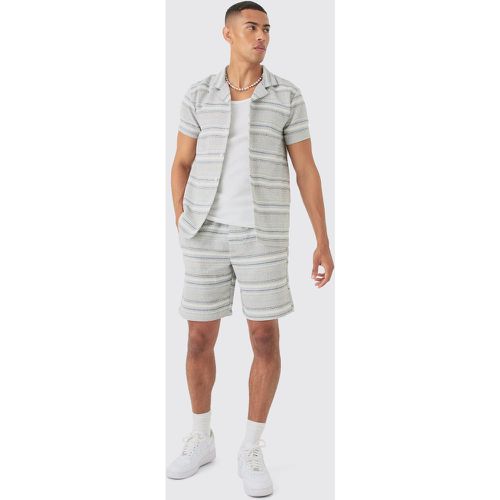 Short Sleeve Textured Stripe Shirt & Short - Boohooman - Modalova