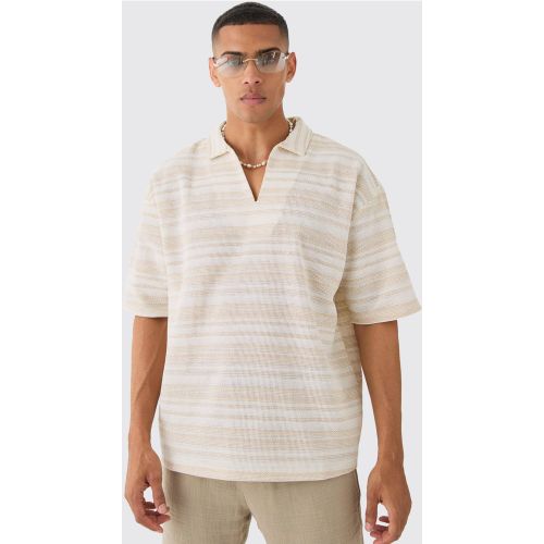 Chemise rayée à col V - S - Boohooman - Modalova