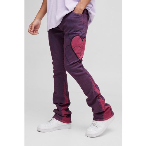 Jean flare skinny à écusson cœur - 28R - Boohooman - Modalova