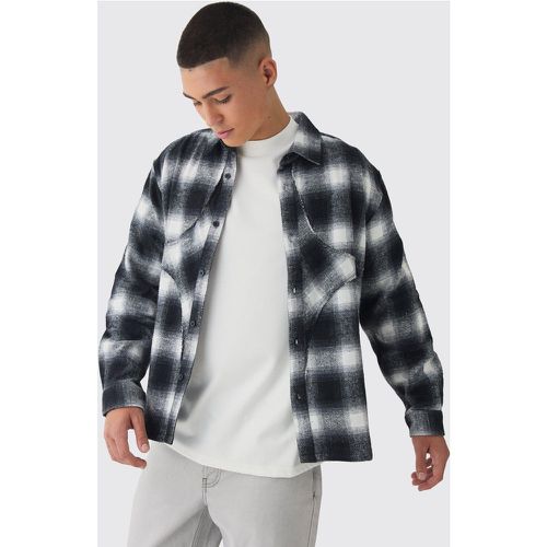 Chemise oversize à carreaux et écusson - S - Boohooman - Modalova