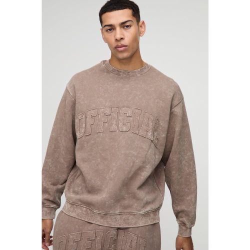 Sweat oversize délavé à écusson - Official - S - Boohooman - Modalova