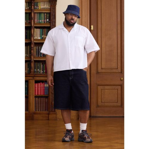 Grande taille - Bermuda large à broderie contrastante - 38 - Boohooman - Modalova