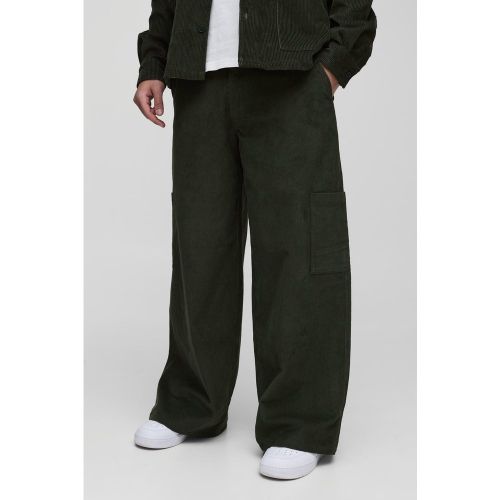 Pantalon cargo super baggy en velours côtelé - 28R - Boohooman - Modalova