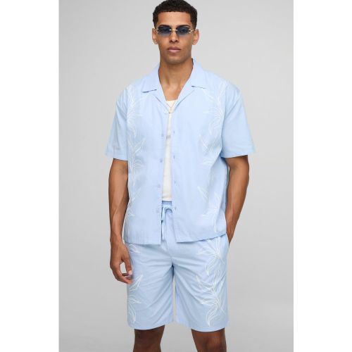 Ensemble oversize fleuri avec chemise et short - S - Boohooman - Modalova