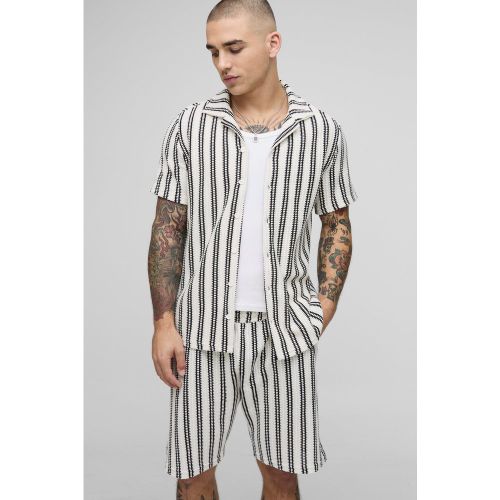 Ensemble texturé avec chemise rayée et short - S - Boohooman - Modalova