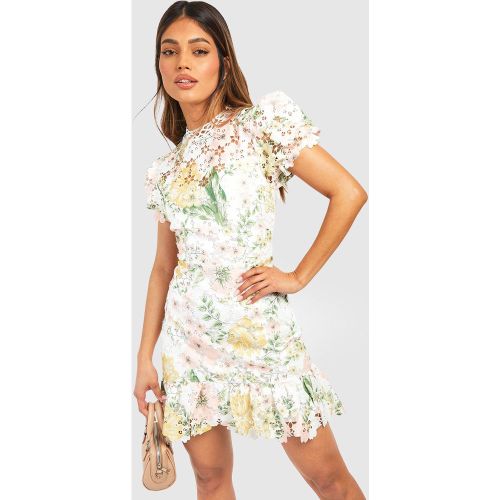 Robe Courte Fleurie En Crochet Premium - 36 - boohoo - Modalova