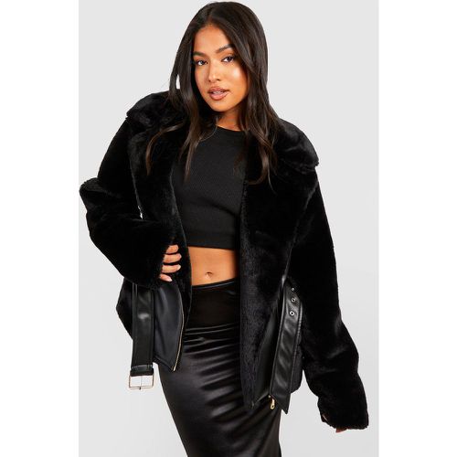 Petite" - Blouson Aviateur À Ceinture En Fausse Fourrure - 38 - boohoo - Modalova