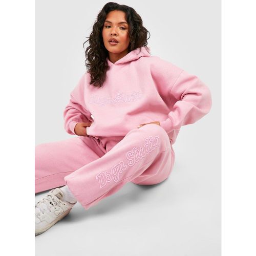Grande Taille - Jogging Brodé - 44 - boohoo - Modalova