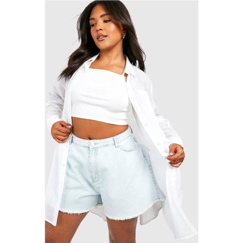 Grande Taille - Short En Jean Délavé À Bords Bruts - 44 - boohoo - Modalova