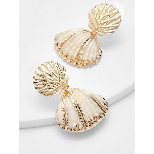 Boucles D'Oreilles Coquillage - One Size - boohoo - Modalova