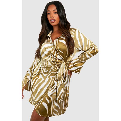 Grande Taille - Robe Chemise Portefeuille Zébrée - 54 - boohoo - Modalova