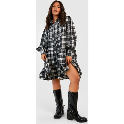 Grande Taille - Robe Babydoll Oversize À Volants Et Carreaux - 48 - boohoo - Modalova