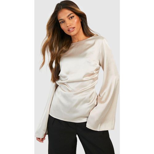 Blouse Satinée Froncée À Col Bateau - 34 - boohoo - Modalova