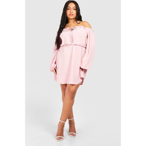 Grande Taille - Robe Courte Satinée À Col Bateau - 56 - boohoo - Modalova