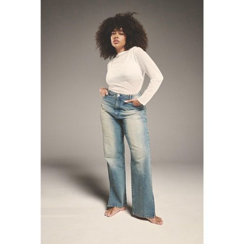 Grande Taille - Jean Droit Basique Fendu - 50 - boohoo - Modalova