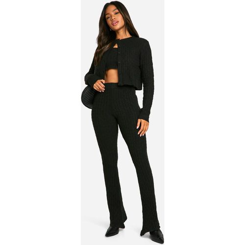 Ensemble 3 Pièces En Maille Douce Avec Gilet, Crop Top Et Pantalon Flare - L - boohoo - Modalova