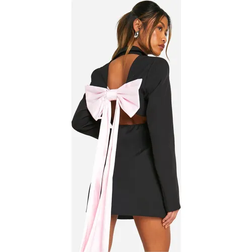 Robe Blazer À Dos Nu Et Nœud - 34 - boohoo - Modalova