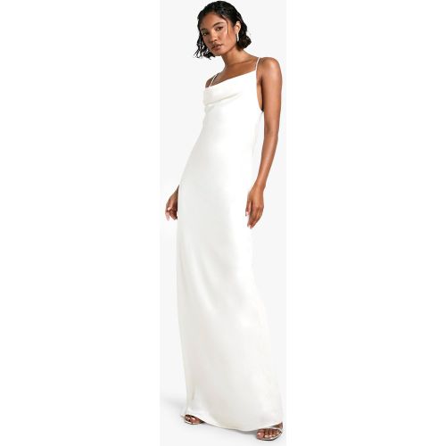 Tall" - Nuisette Satinée À Col Bénitier Et Strass - 36 - boohoo - Modalova