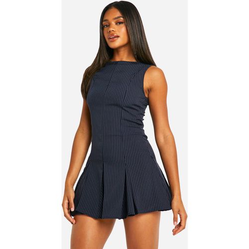 Robe Courte Plissée À Rayures Fines - 38 - boohoo - Modalova