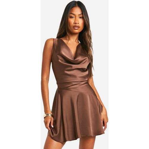 Robe Courte Satinée À Taille Basse - 36 - boohoo - Modalova