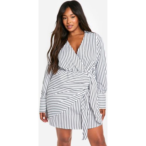 Grande Taille - Robe Chemise Rayée - 44 - boohoo - Modalova