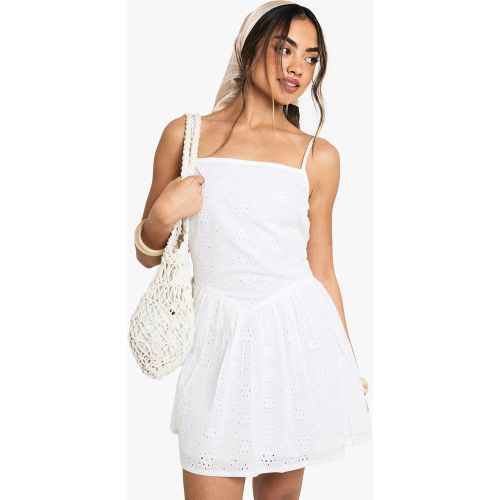 Robe Courte À Col Carré Et Bretelles En Broderie Anglaise - 36 - boohoo - Modalova