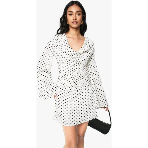Robe Patineuse Froncée À Col Bénitier Et Pois - 36 - boohoo - Modalova