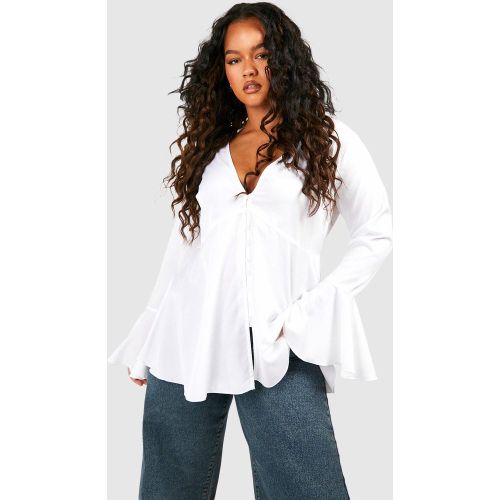 Grande Taille - Blouse Boutonnée À Manches Flare - 44 - boohoo - Modalova