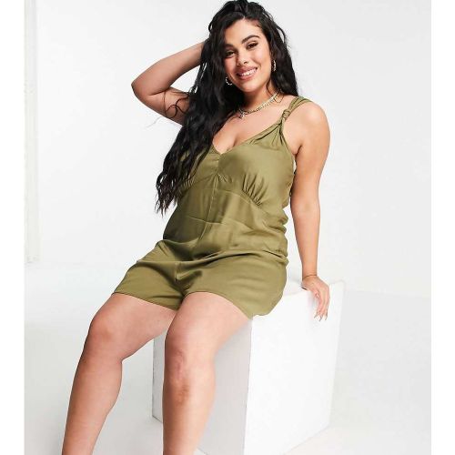 ASOS DESIGN Curve - Combishort fluide à col V et bretelles nouées - Kaki - ASOS Curve - Modalova