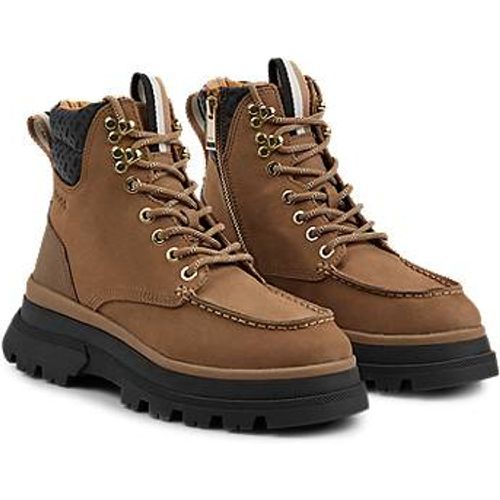 Boots style chaussures de randonnée en cuir nubuck avec finitions emblématiques - Boss - Modalova