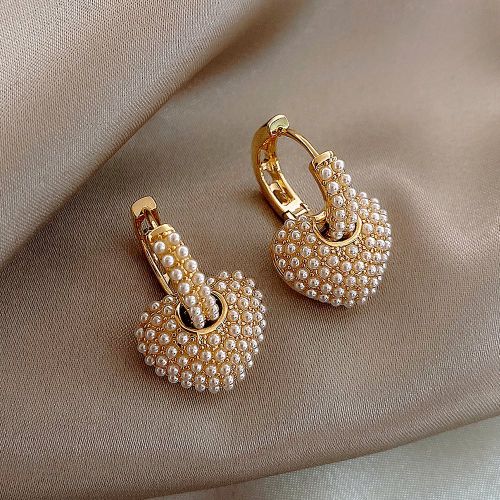 Boucles D'oreilles Pendantes En Forme De Cœur Avec Décor De Fausses Perles - SHEIN - Modalova