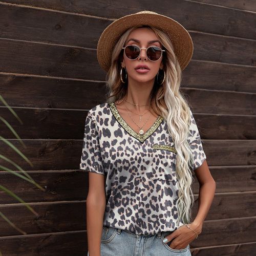 T-shirt à léopard à poche à paillettes - SHEIN - Modalova