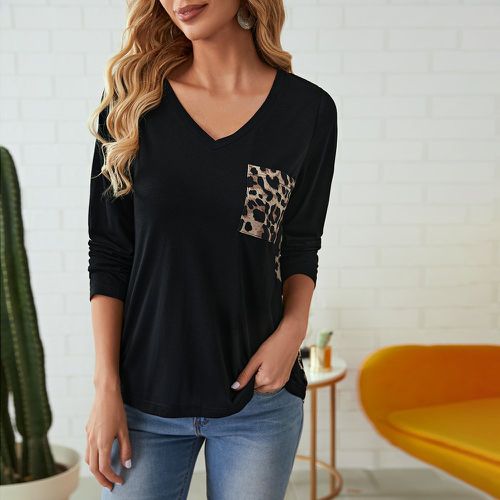 T-shirt col en V à léopard avec poche - SHEIN - Modalova