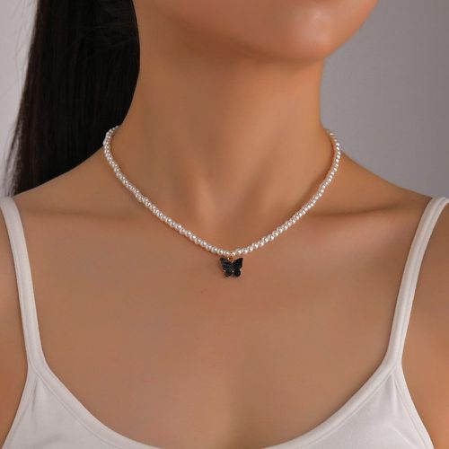 Collier à breloque papillon avec fausses perles - SHEIN - Modalova