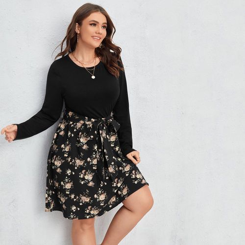 Robe 2 en 1 à imprimé floral ceinturée - SHEIN - Modalova