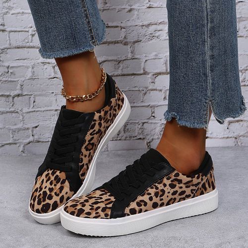 Chaussures skateboard à motif léopard à lacets - SHEIN - Modalova