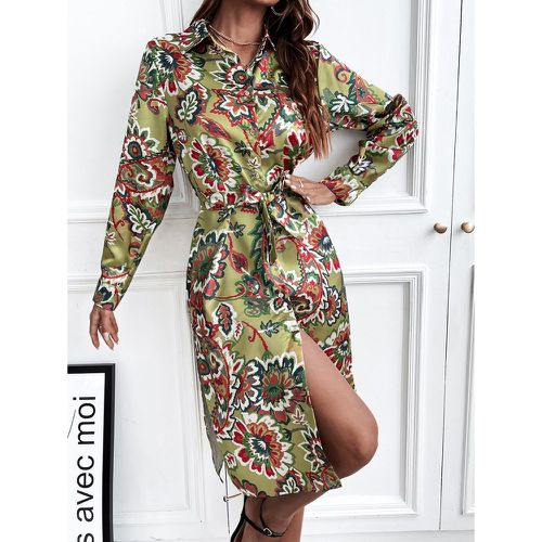 Robe chemise florale aléatoire ceinturée - SHEIN - Modalova