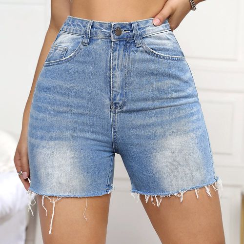 Short en jean taille haute à ourlet effiloché - SHEIN - Modalova