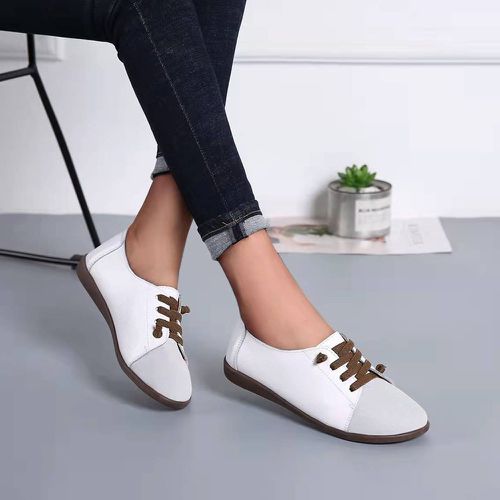 Chaussures plates bicolore à lacets - SHEIN - Modalova